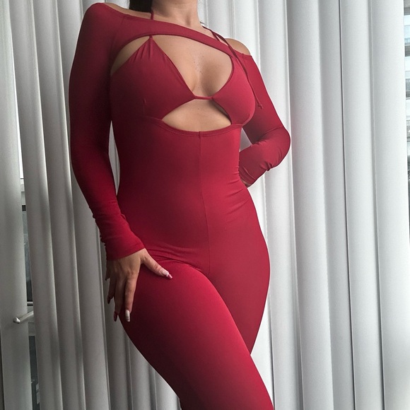 Red long sleeve jumpsuit - Picture 1 of 7